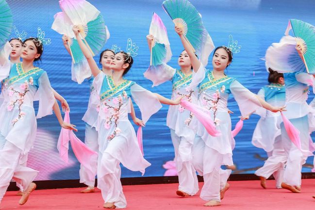 胶州秧歌《风酥雨忆》